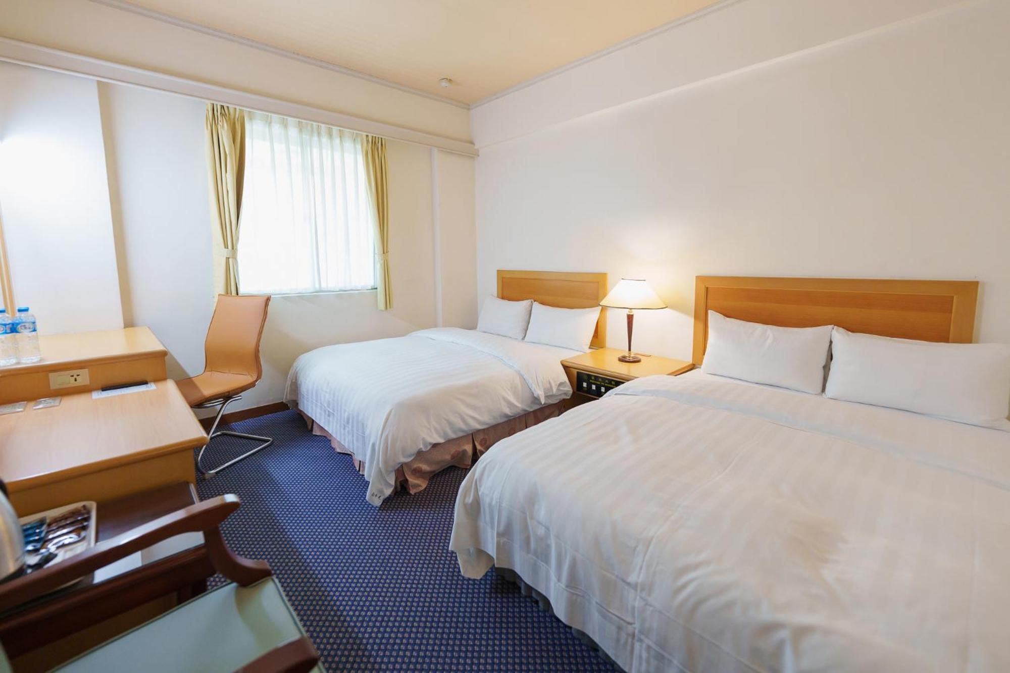 Oriental Hotel Tainan Luaran gambar