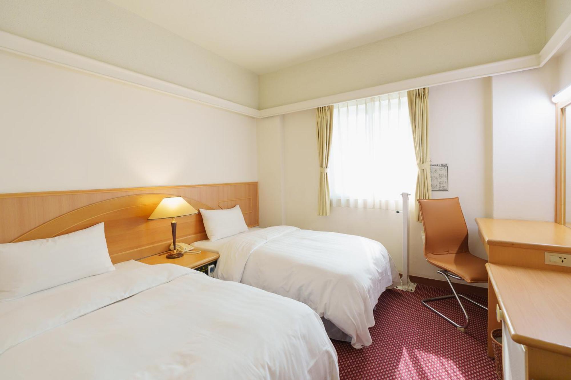Oriental Hotel Tainan Luaran gambar