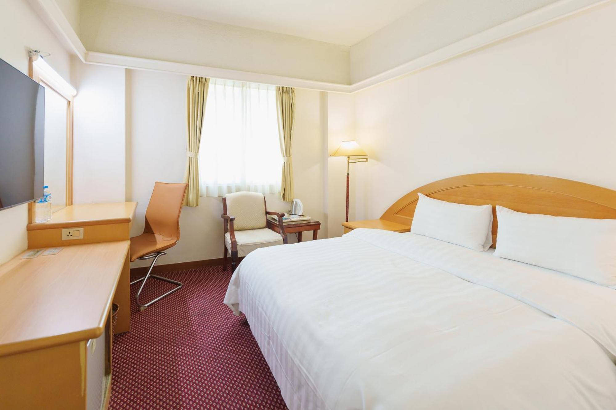 Oriental Hotel Tainan Luaran gambar