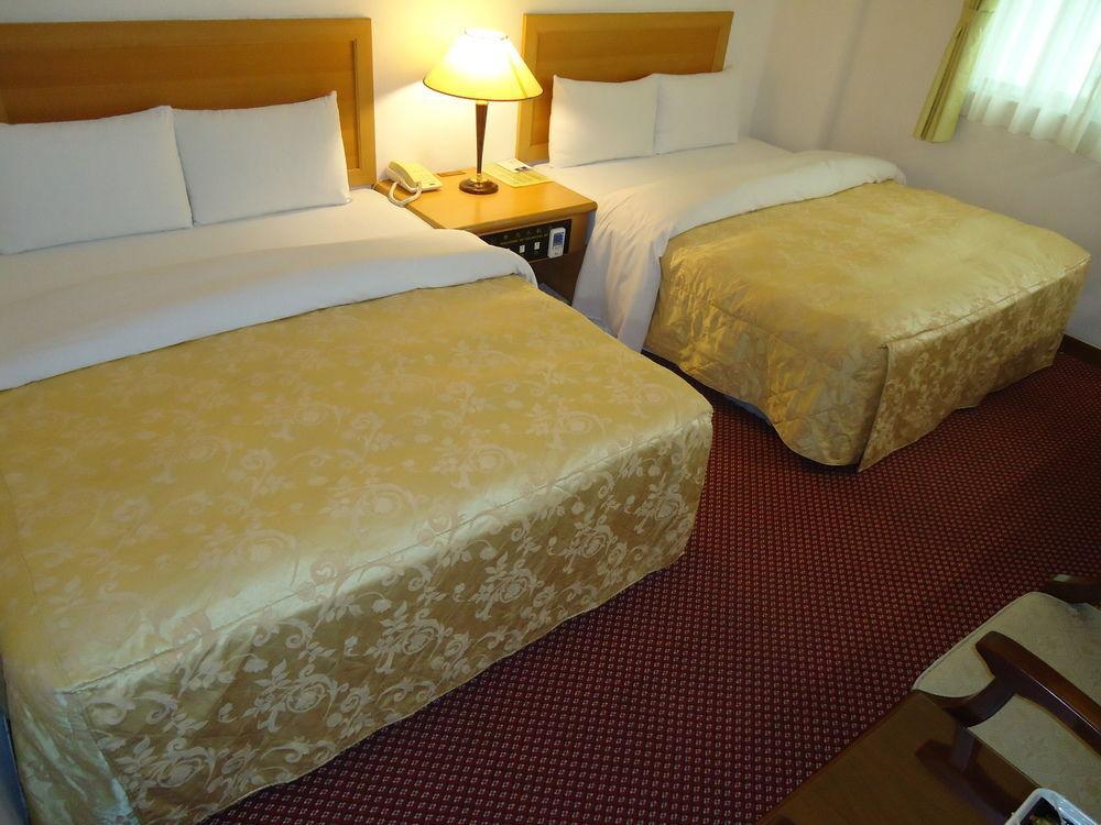 Oriental Hotel Tainan Luaran gambar
