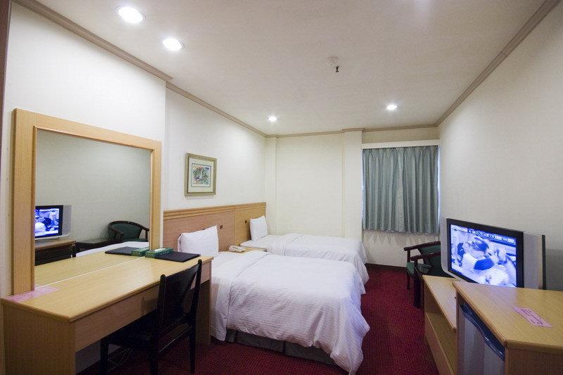 Oriental Hotel Tainan Luaran gambar